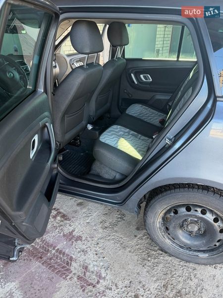 Универсал Skoda Fabia 2009 в Чернигове