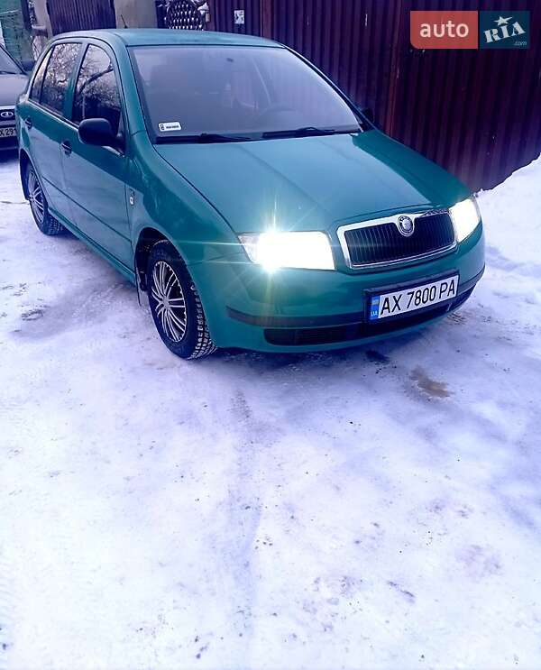 Хэтчбек Skoda Fabia 2002 в Харькове