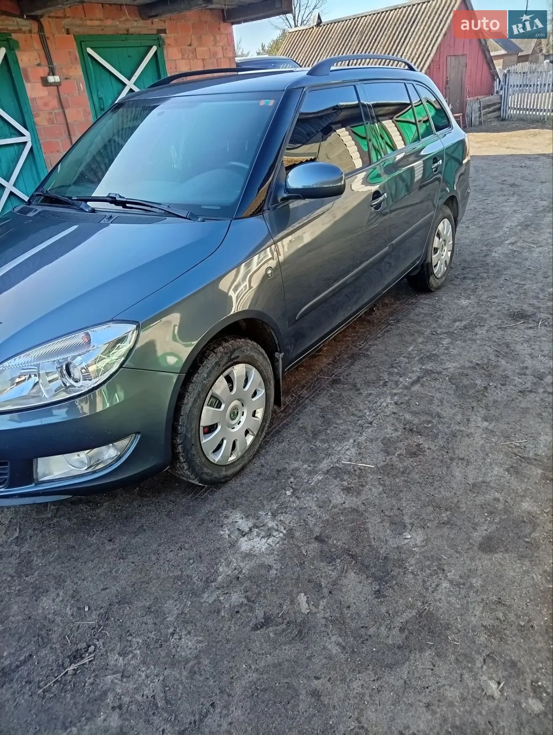 2010 Skoda Fabia - мініатюра 7