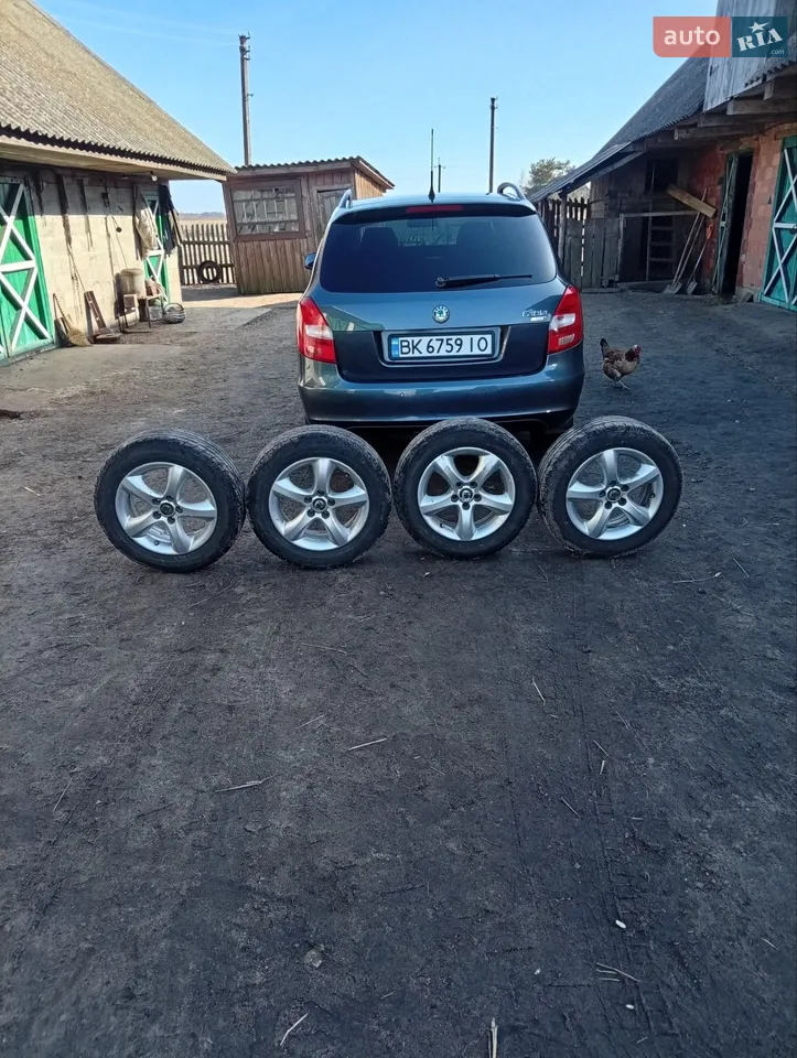 2011 Skoda Fabia - мініатюра 68