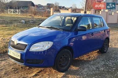 Хетчбек Skoda Fabia 2010 в Івано-Франківську
