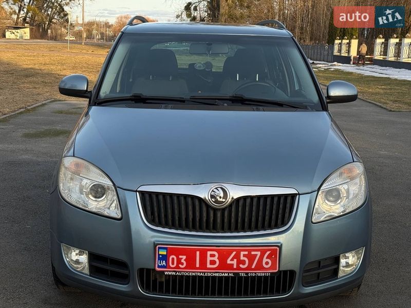 Универсал Skoda Fabia 2009 в Звягеле