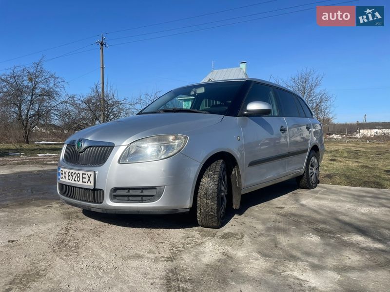 Универсал Skoda Fabia 2009 в Житомире