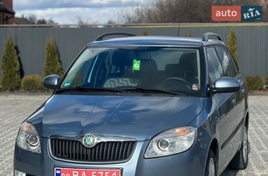 Універсал Skoda Fabia 2009 в Вінниці