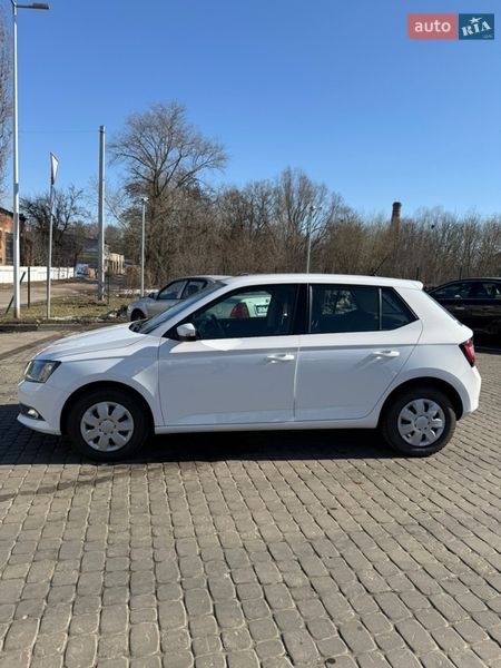 Хэтчбек Skoda Fabia 2018 в Чернигове