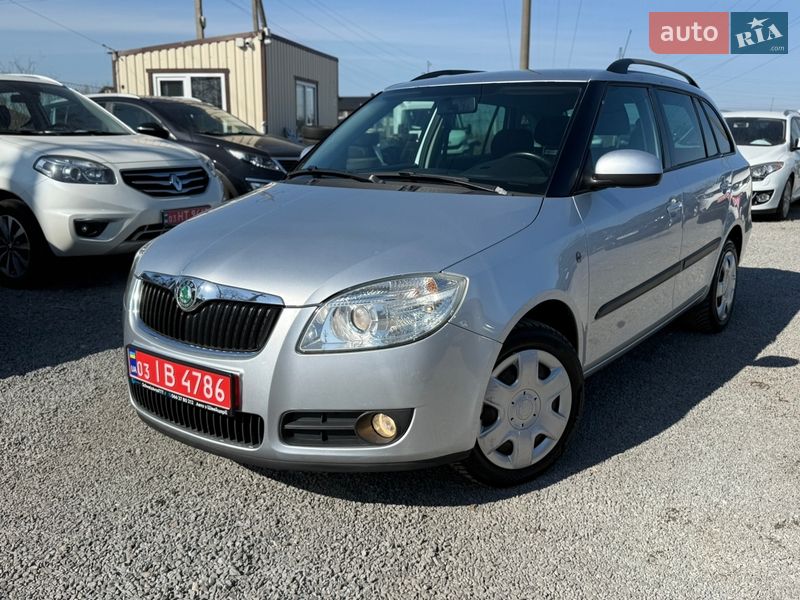 Универсал Skoda Fabia 2010 в Ровно