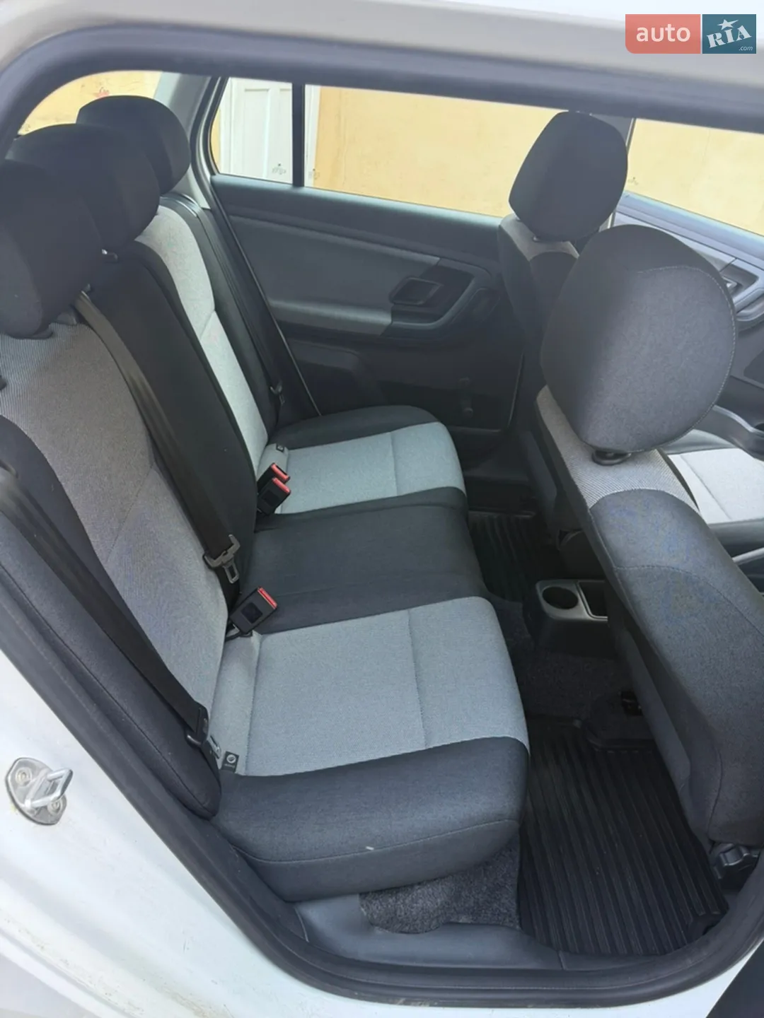 2014 Skoda Fabia - мініатюра 11