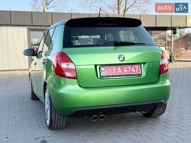 Хэтчбек Skoda Fabia 2011 в Владимире
