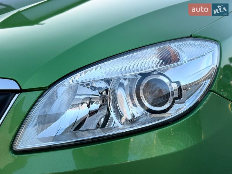 Хэтчбек Skoda Fabia 2011 в Владимире