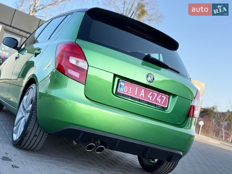 Хэтчбек Skoda Fabia 2011 в Владимире