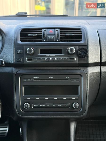 Хэтчбек Skoda Fabia 2011 в Владимире