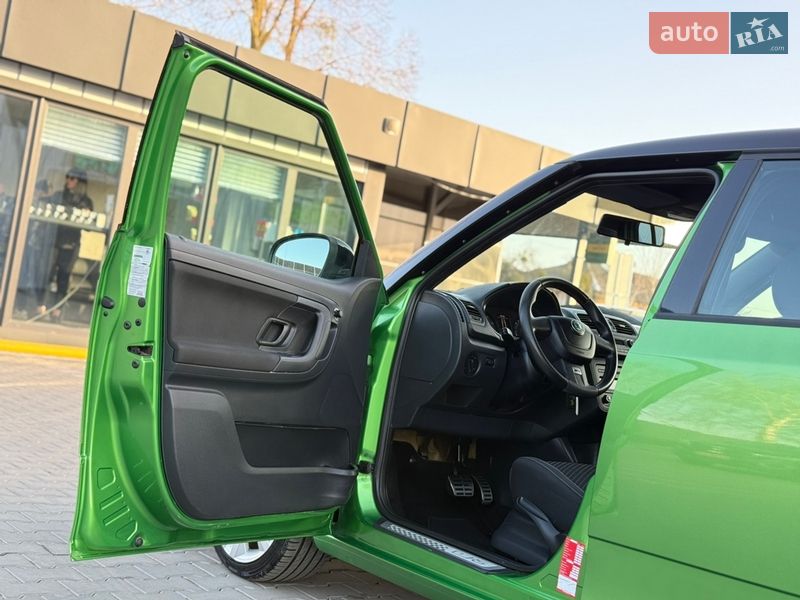 Хэтчбек Skoda Fabia 2011 в Владимире
