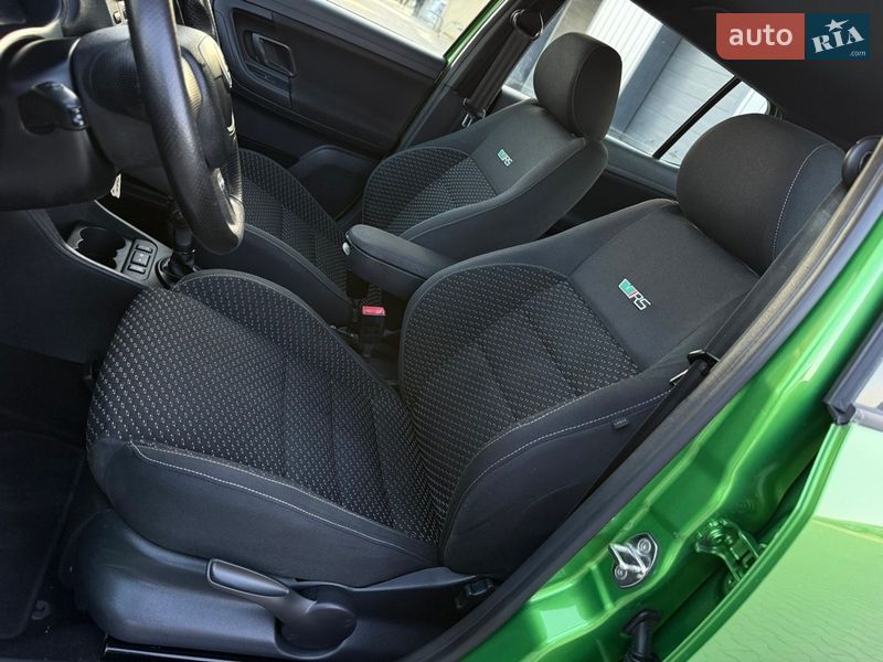 Хэтчбек Skoda Fabia 2011 в Владимире