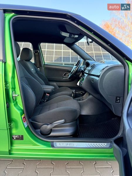 Хэтчбек Skoda Fabia 2011 в Владимире