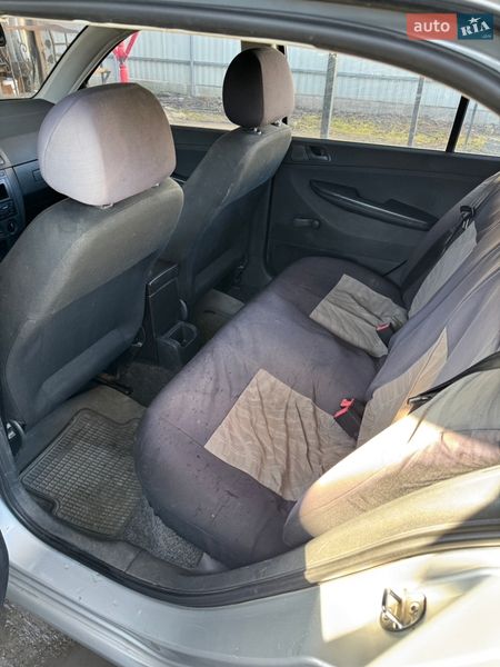 Хэтчбек Skoda Fabia 2006 в Фастове