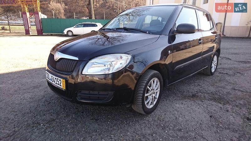 Хэтчбек Skoda Fabia 2009 в Вижнице