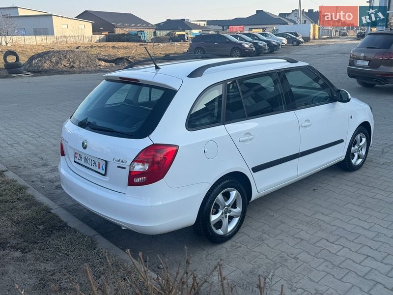 Универсал Skoda Fabia 2011 в Луцке