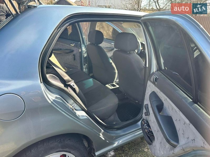 Хэтчбек Skoda Fabia 2002 в Стрые