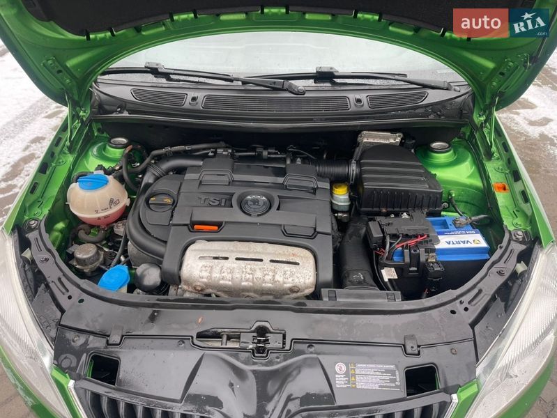Хэтчбек Skoda Fabia 2011 в Луцке