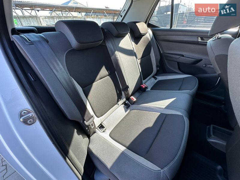 Хэтчбек Skoda Fabia 2015 в Мукачево