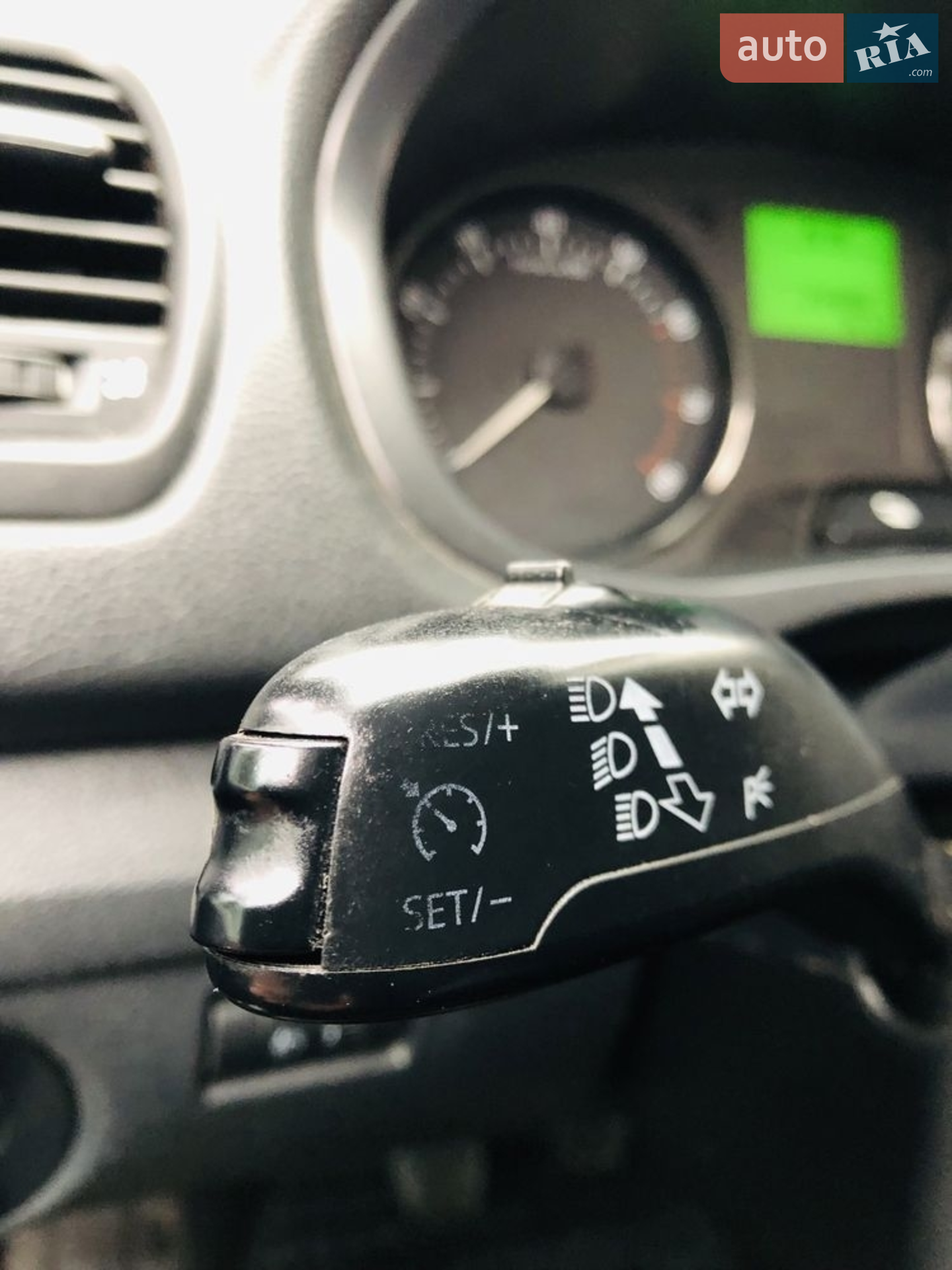 2010 Skoda Fabia - мініатюра 11