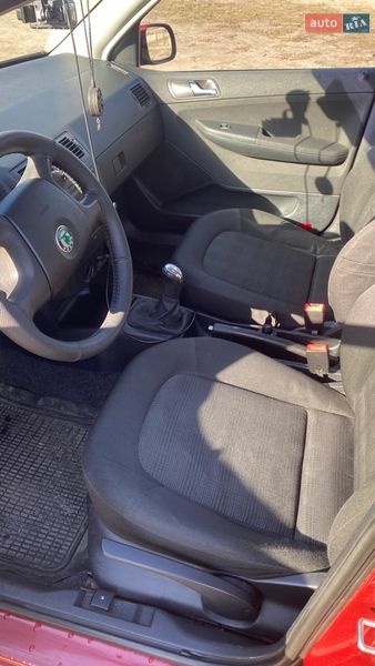 Хэтчбек Skoda Fabia 2005 в Черкассах