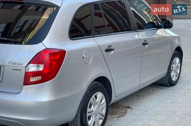 Універсал Skoda Fabia 2011 в Тернополі
