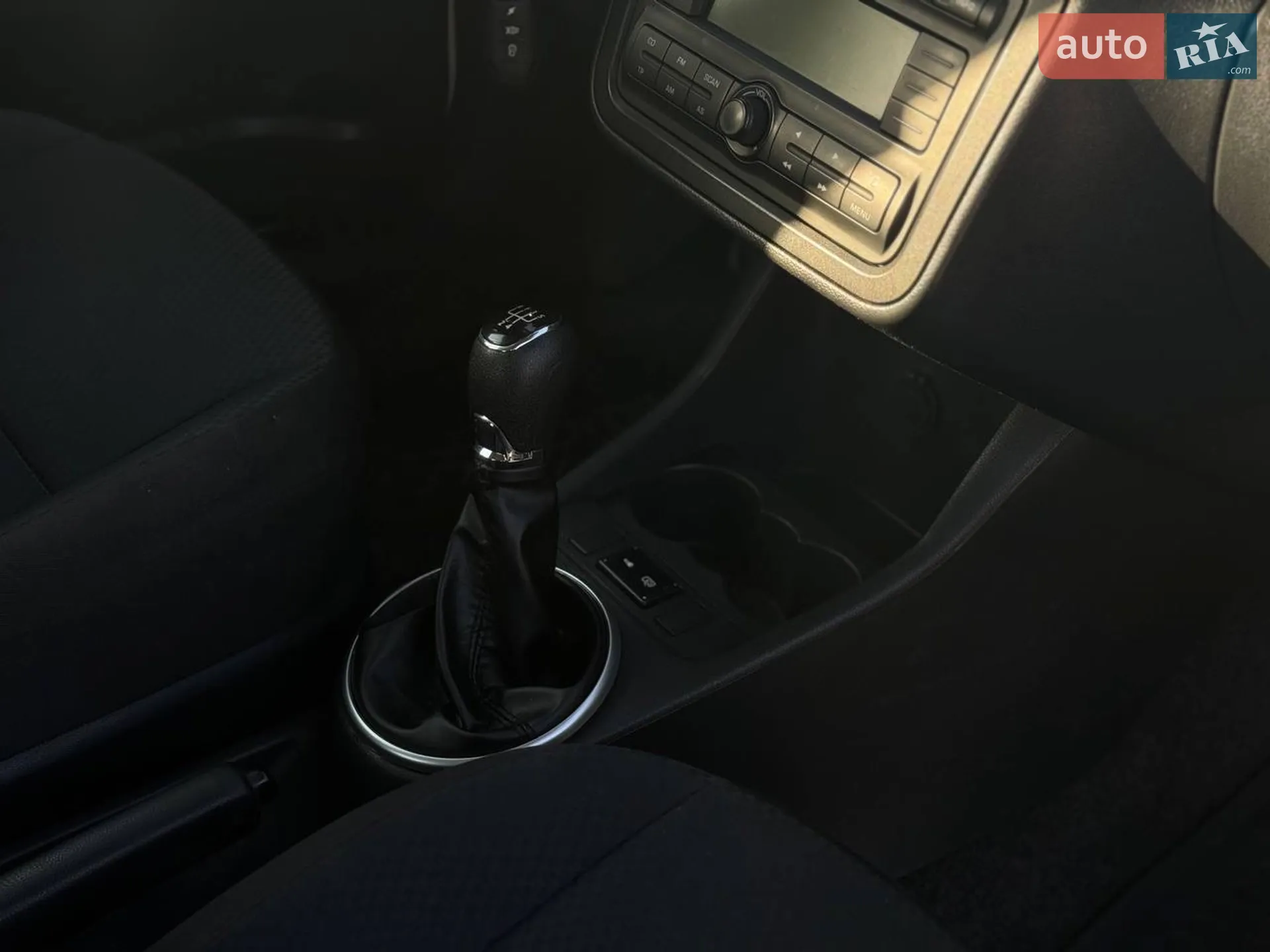 2012 Skoda Fabia - мініатюра 7