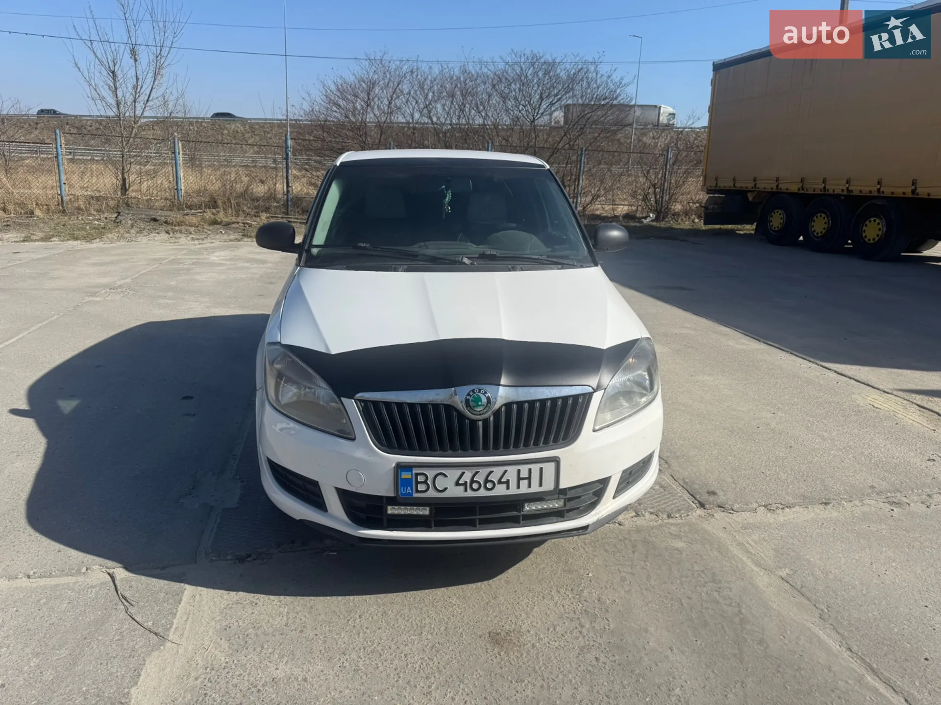 2011 Skoda Fabia - мініатюра 2