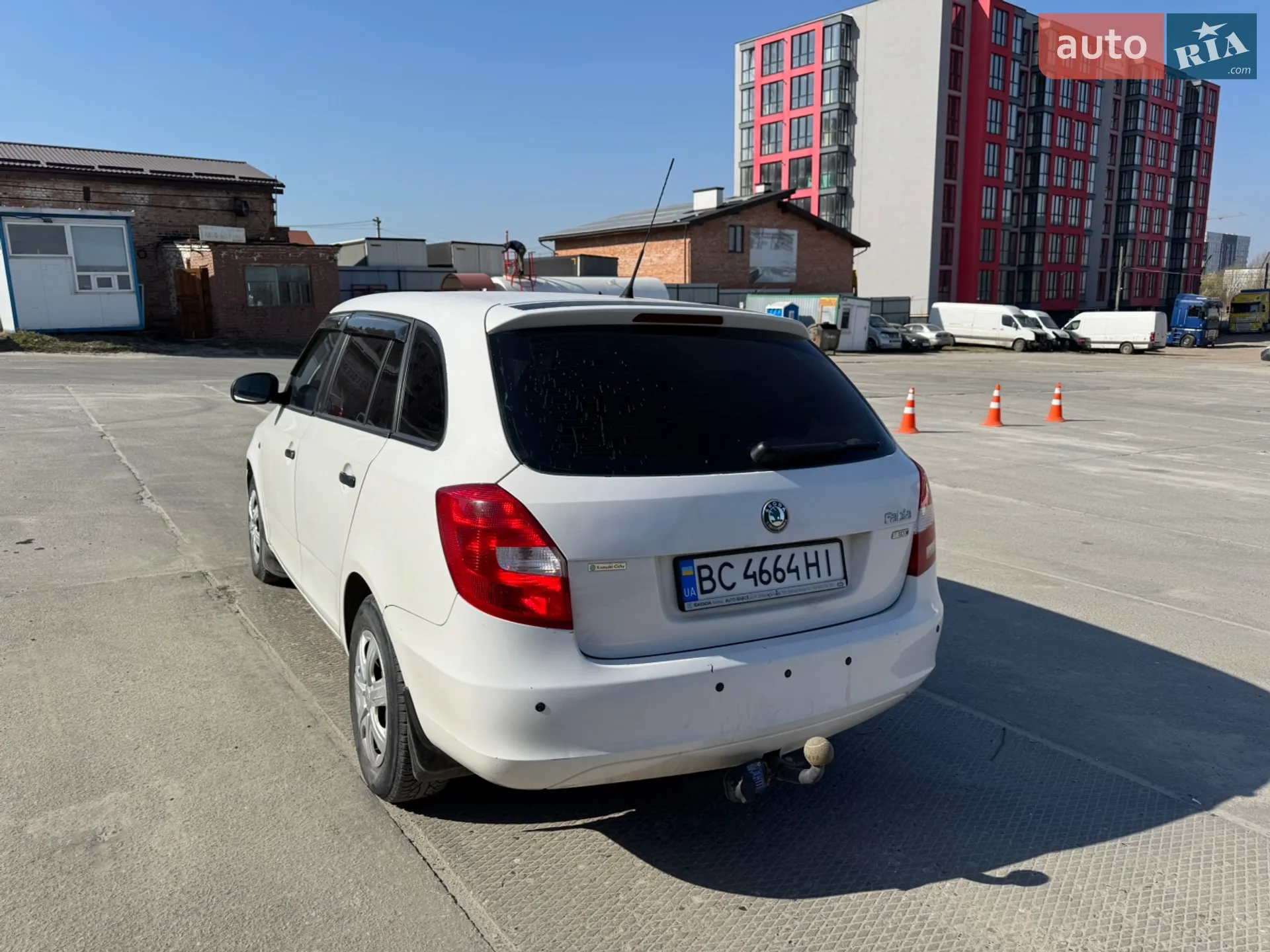 2011 Skoda Fabia - мініатюра 5