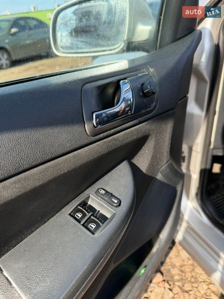 Универсал Skoda Fabia 2006 в Чернигове