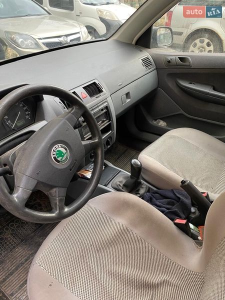 Хэтчбек Skoda Fabia 2001 в Киеве