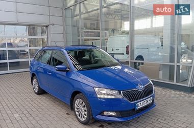 Универсал Skoda Fabia 2021 в Киеве