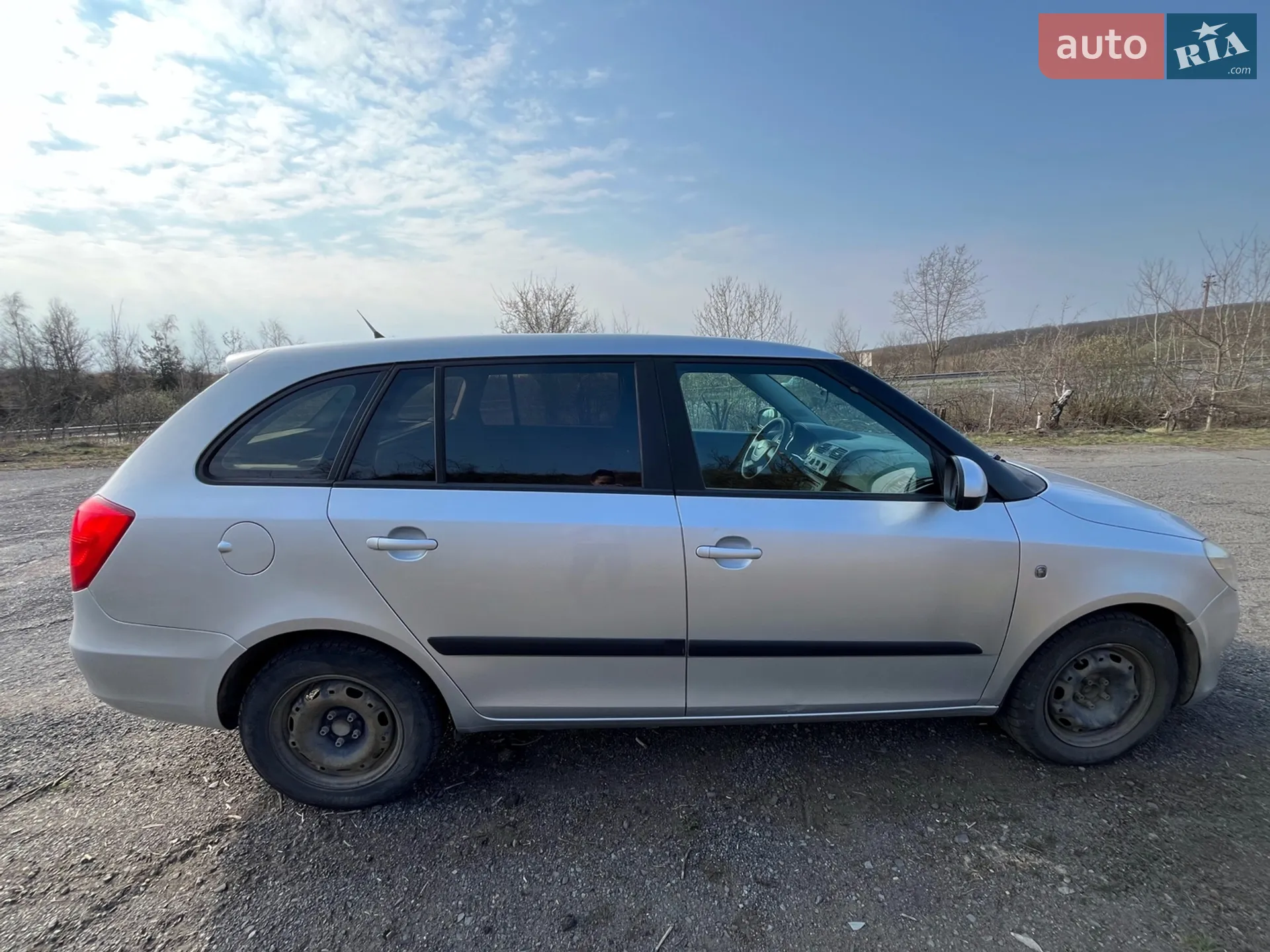 2010 Skoda Fabia - мініатюра 2