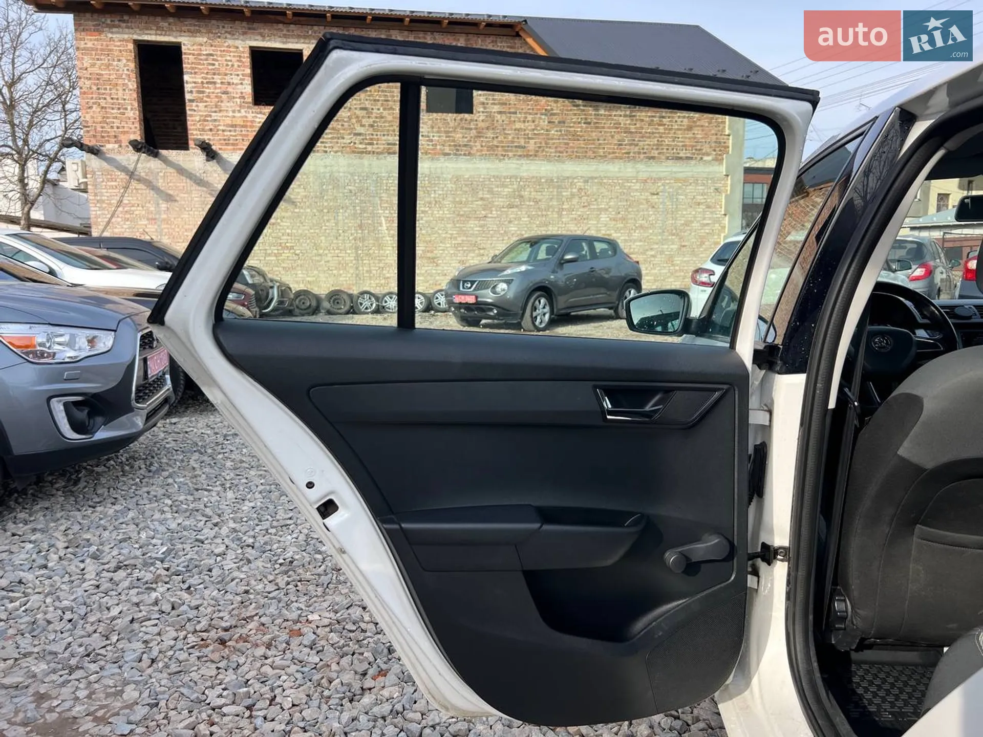 2015 Skoda Fabia - мініатюра 15