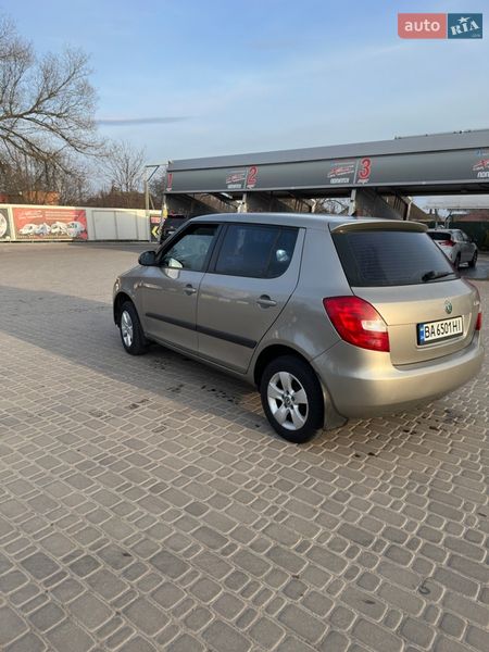 Хэтчбек Skoda Fabia 2007 в Кропивницком