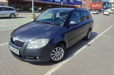 Универсал Skoda Fabia 2009 в Калуше