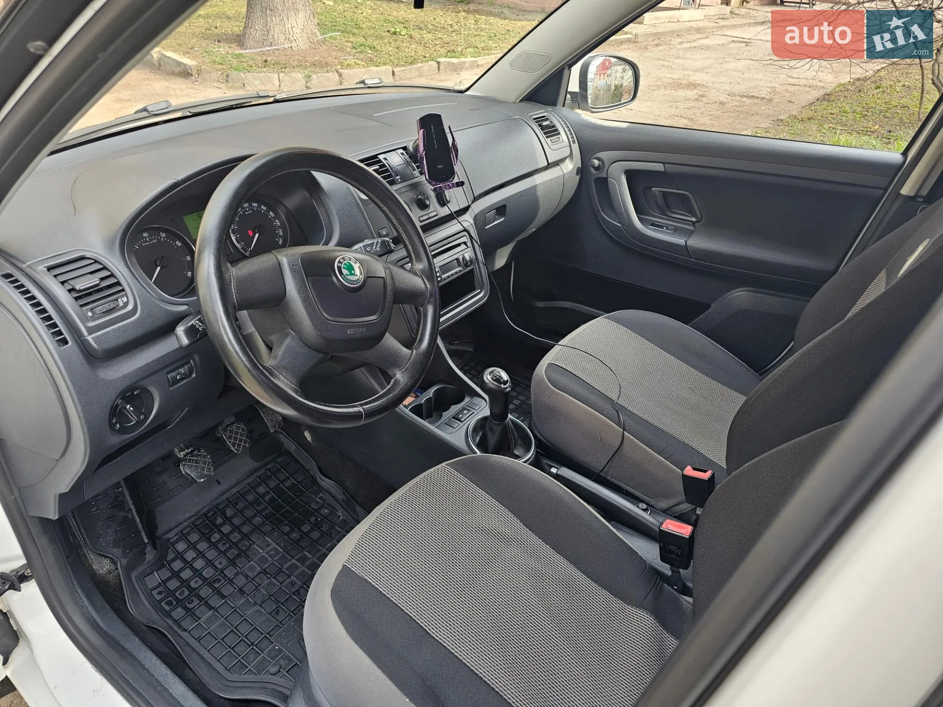 2011 Skoda Fabia - мініатюра 20