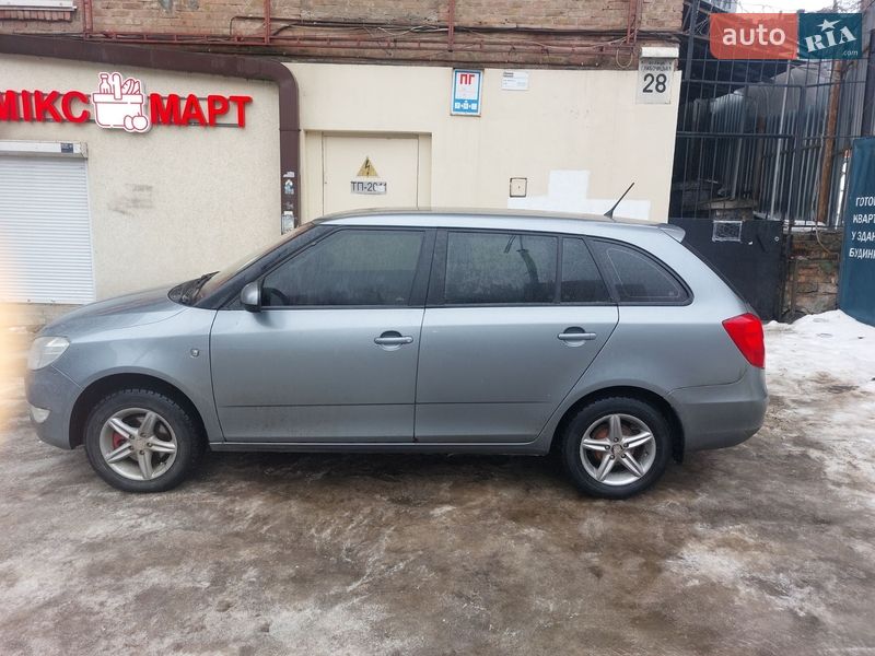 Универсал Skoda Fabia 2012 в Киеве фото 2 Универсал Skoda Fabia 2012 в Киеве