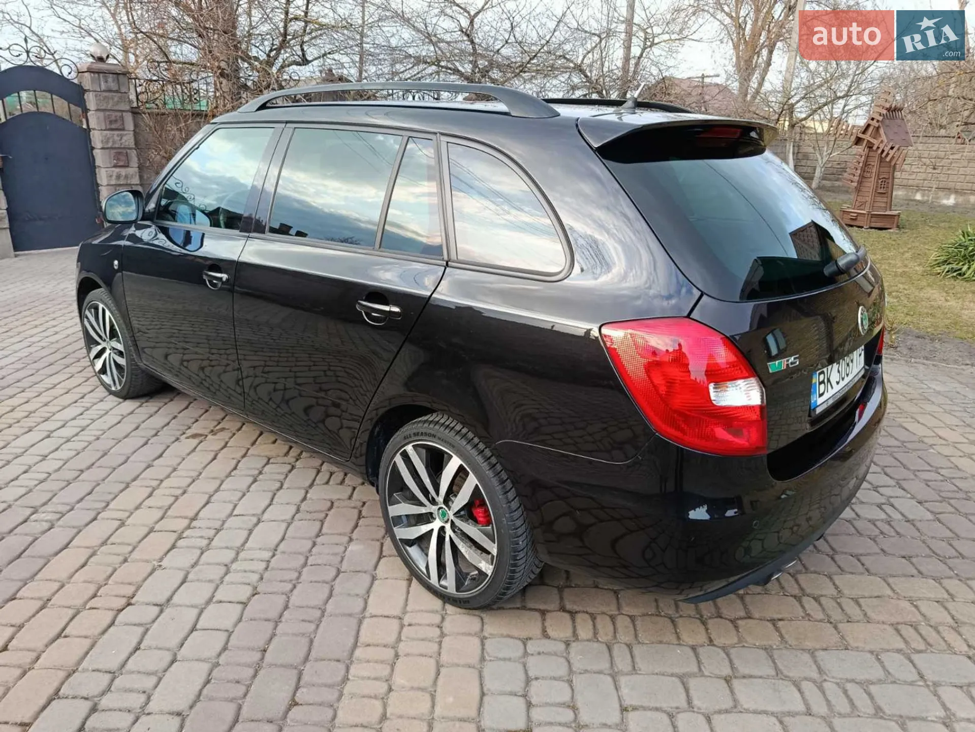 2010 Skoda Fabia - мініатюра 4