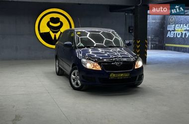 Хэтчбек Skoda Fabia 2010 в Черновцах