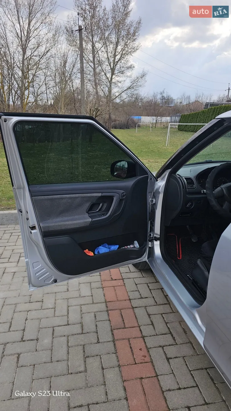 Skoda Fabia 2010 VIN TMBJH25JXB3029081 фото оголошення 4 з 11