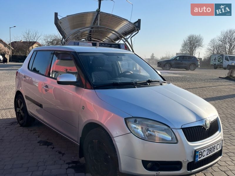 Хэтчбек Skoda Fabia 2008 в Ивано-Франковске фото 4 Хэтчбек Skoda Fabia 2008 в Ивано-Франковске
