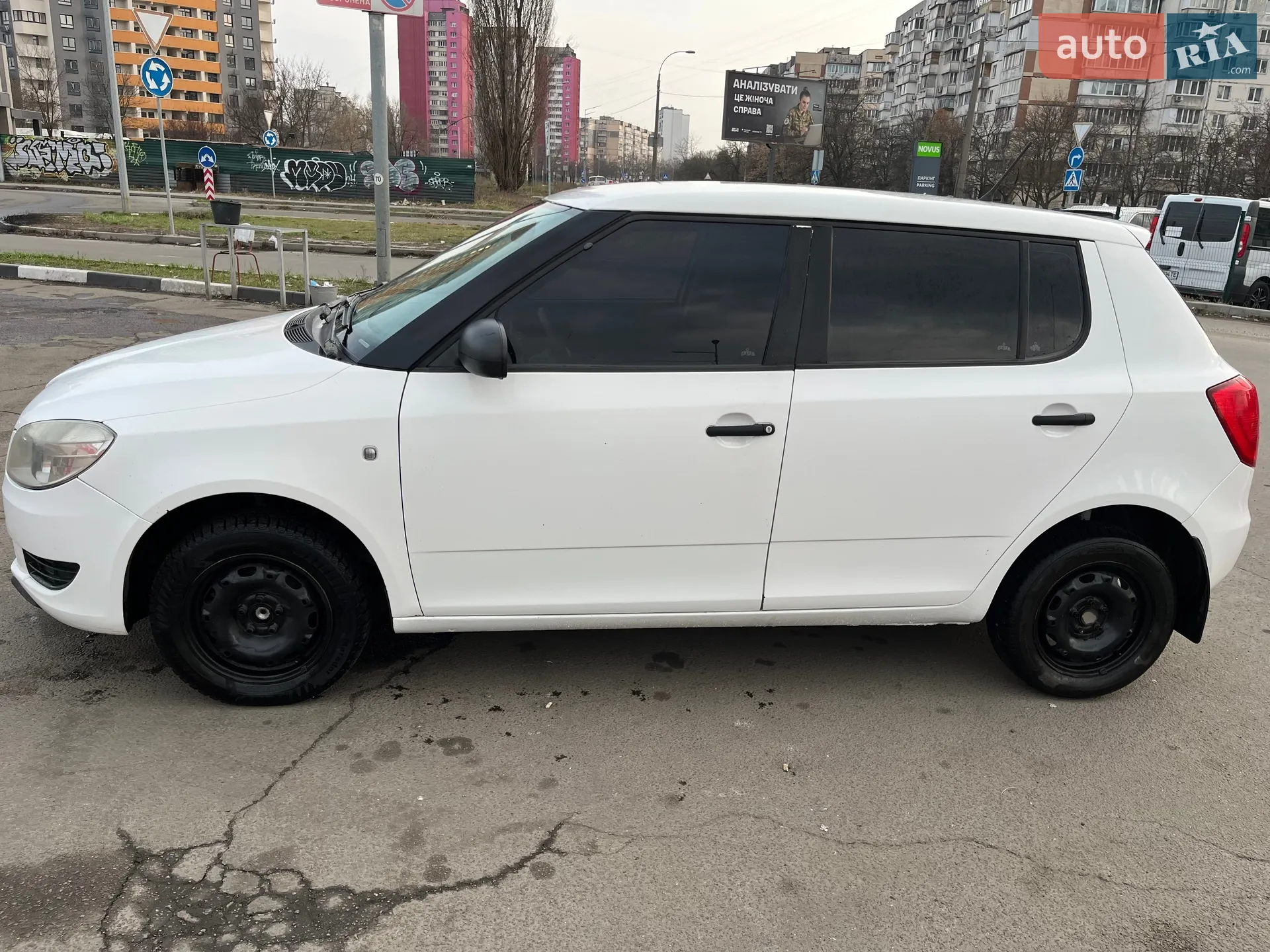 2011 Skoda Fabia - мініатюра 5