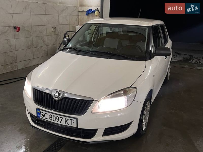 Хэтчбек Skoda Fabia 2013 в Брюховичах фото Хэтчбек Skoda Fabia 2013 в Брюховичах
