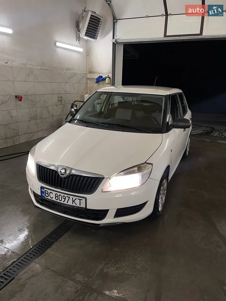 2012 Skoda Fabia - мініатюра 18