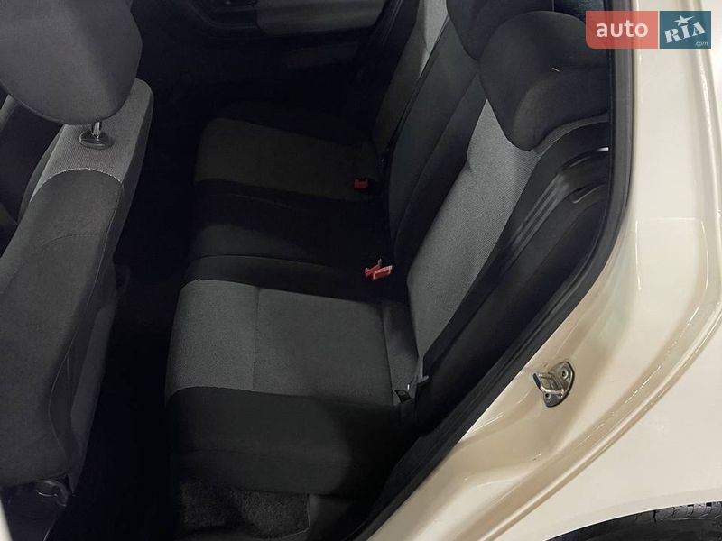 Хэтчбек Skoda Fabia 2013 в Брюховичах фото 9 Хэтчбек Skoda Fabia 2013 в Брюховичах