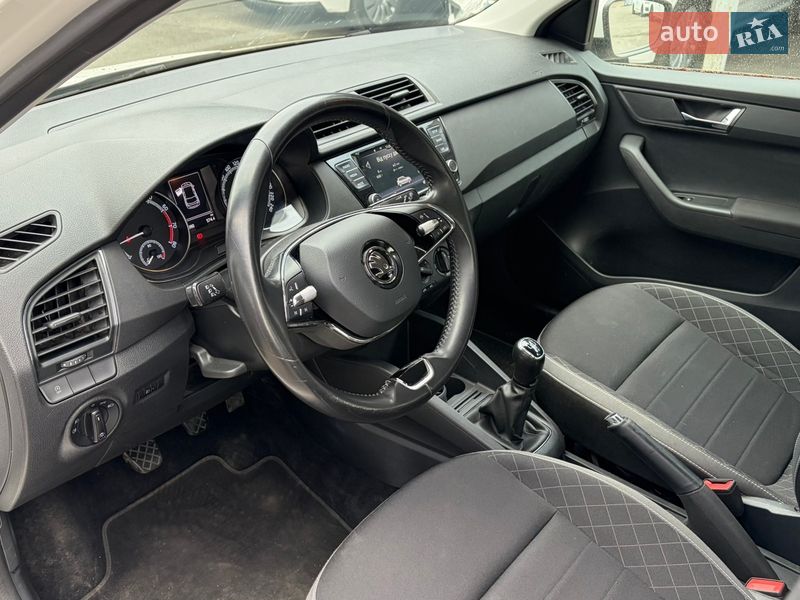 Хетчбек Skoda Fabia 2021 в Києві