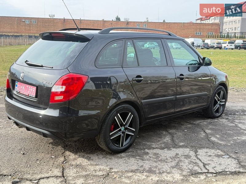Універсал Skoda Fabia 2010 в Луцьку