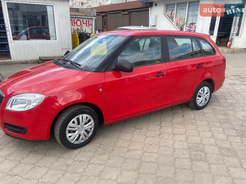 Універсал Skoda Fabia 2008 в Луцьку